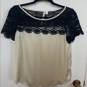 Lauren Conrad Laced blouse
